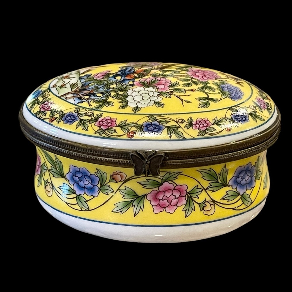 Vintage Royal Bayreuth Germany Porcelain‎ Trinket Box Pill Box Floral Birds